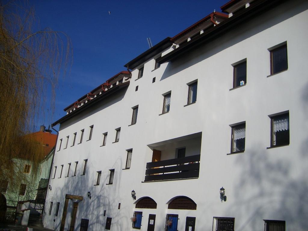Hotel Pod Skalou Písek Dış mekan fotoğraf