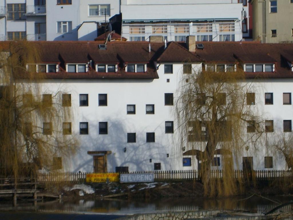 Hotel Pod Skalou Písek Dış mekan fotoğraf
